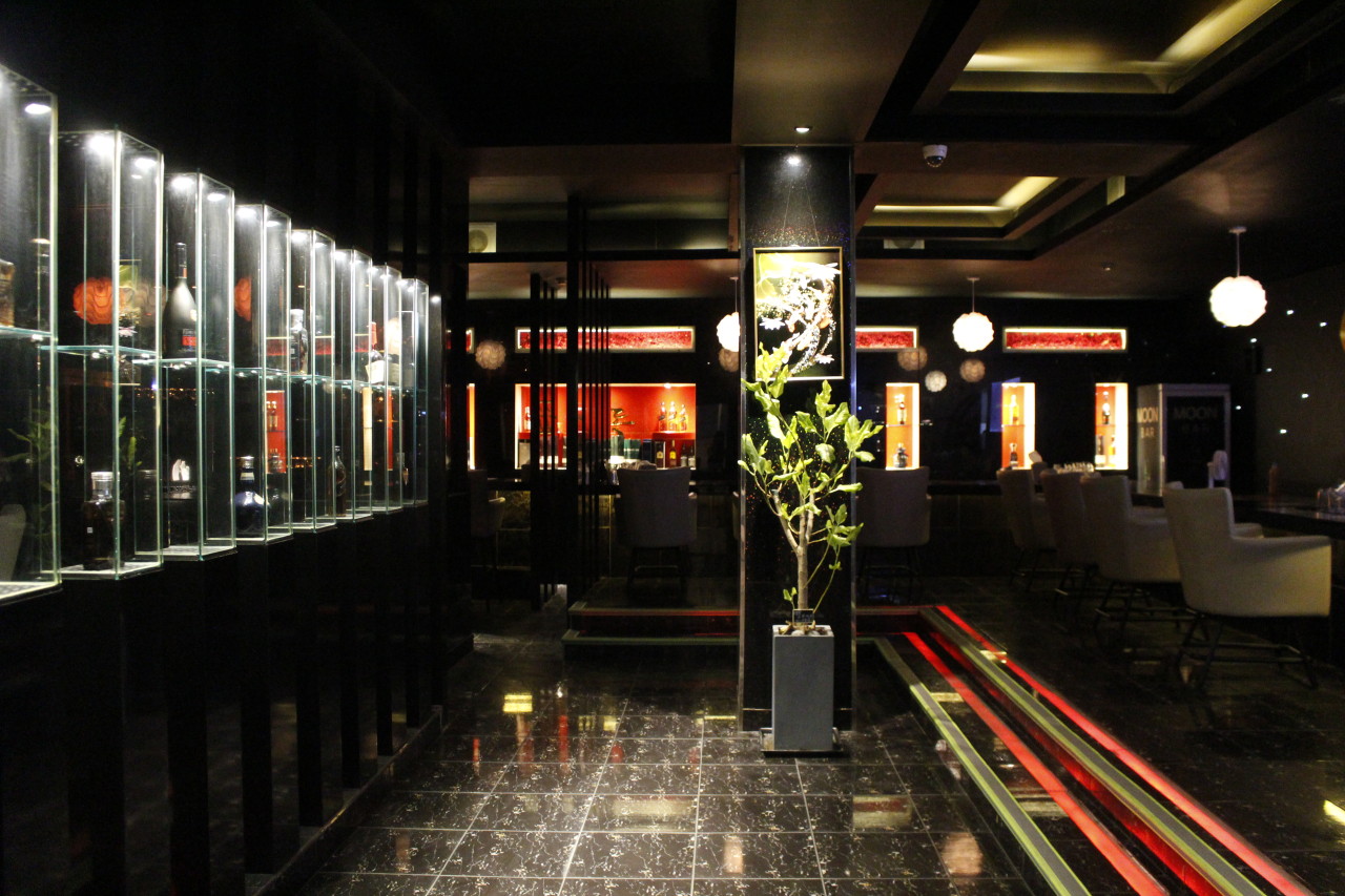 Moon Bar 내부3